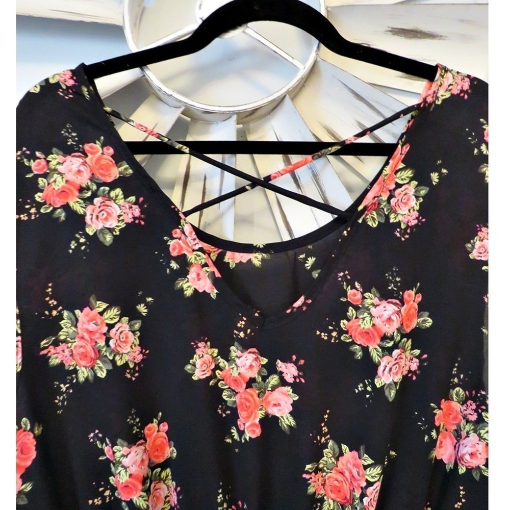 Libian Black Floral Peplum Blouse Crisscross Back Sleeveless Top Peplum Hem - Picture 4 of 8